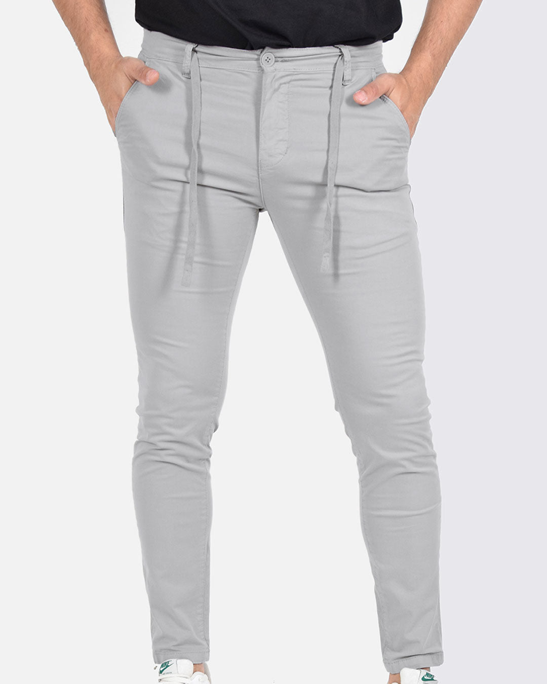Pantaloni skinny capri con laccio in vita