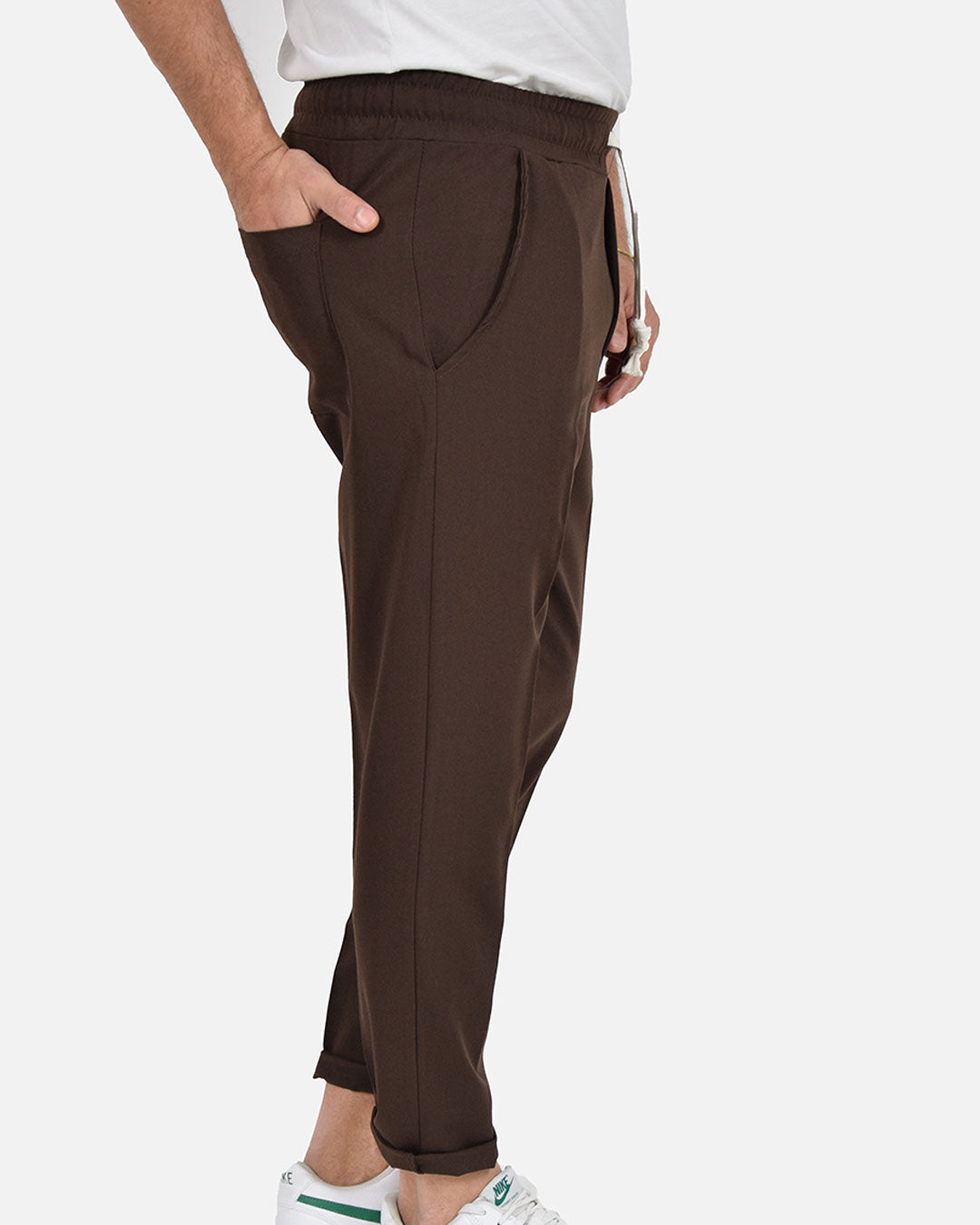 Pantaloni con laccio in vita